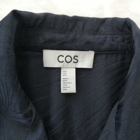 COS Silk Tencel Blend Jacquard Short Sleeve Button Up Navy Blue 8 - Picture 11 of 16